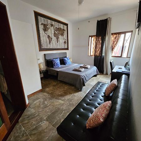Blue Eagle Guesthouse - Casa De Hospedes 圣玛丽亚 外观 照片